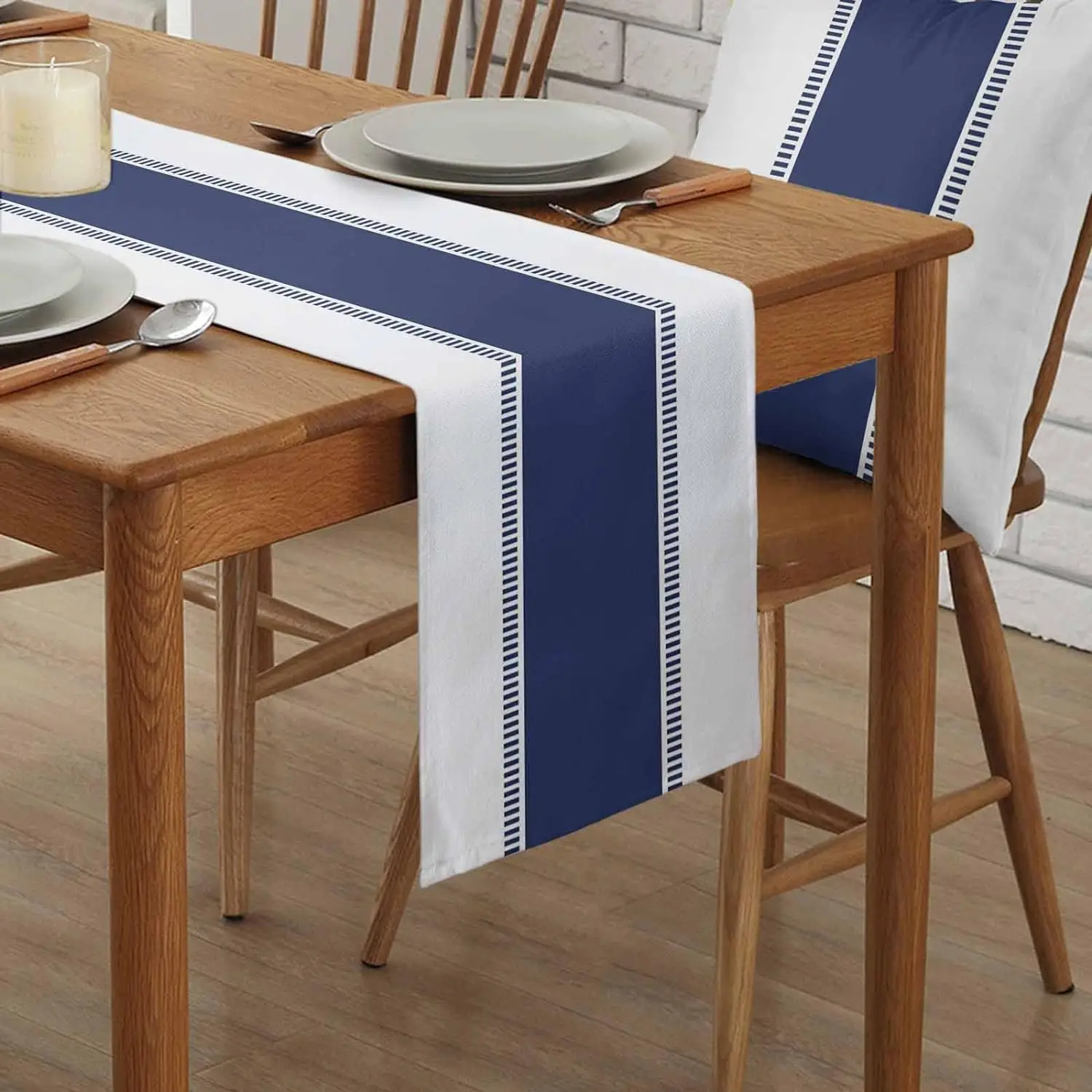Navy Blue Stripes Linen Table  - Christmas Table Runner recension och pris